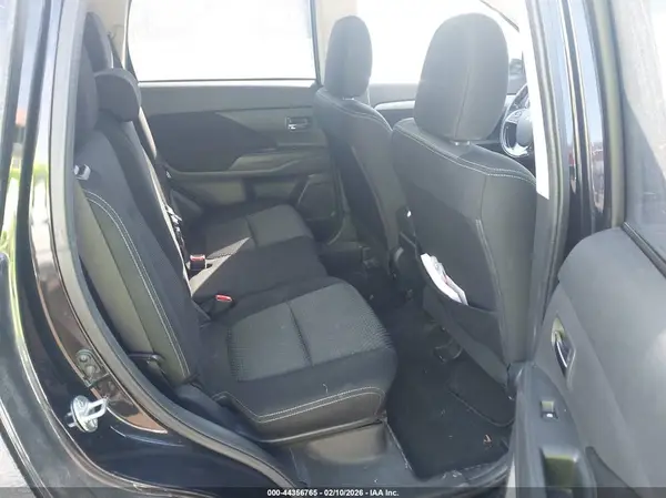 JA4AZ3A32GZ003101 2016 MITSUBISHI OUTLANDER - Image 8