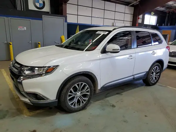 JA4AZ3A32GZ004569 2016 MITSUBISHI OUTLANDER - Image 1