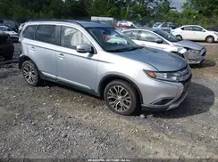 JA4AZ3A32GZ005852 2016 MITSUBISHI OUTLANDER