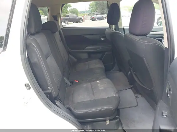 JA4AZ3A32GZ006449 2016 MITSUBISHI OUTLANDER - Image 8