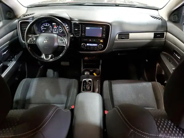 JA4AZ3A32GZ006564 2016 MITSUBISHI OUTLANDER - Image 8
