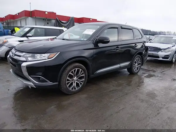 JA4AZ3A32GZ006757 2016 MITSUBISHI OUTLANDER - Image 2