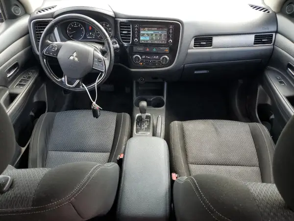 JA4AZ3A32GZ007620 2016 MITSUBISHI OUTLANDER - Image 8