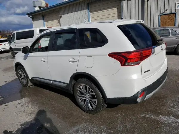 JA4AZ3A32GZ015037 2016 MITSUBISHI OUTLANDER - Image 2