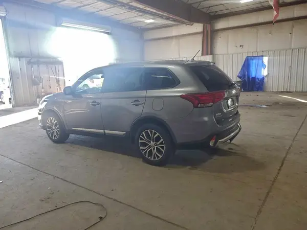 JA4AZ3A32GZ024028 2016 MITSUBISHI OUTLANDER - Image 2