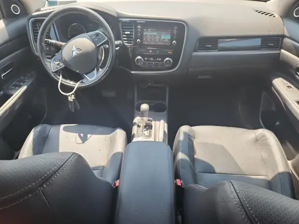 JA4AZ3A32GZ024563 2016 MITSUBISHI OUTLANDER - Image 8