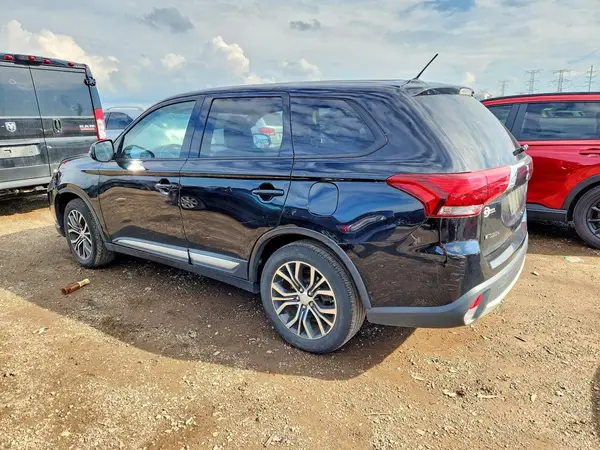 JA4AZ3A32GZ028032 2016 MITSUBISHI OUTLANDER - Image 2