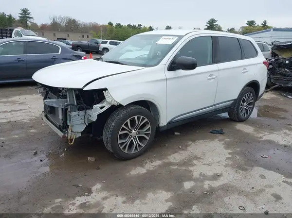 JA4AZ3A32GZ030413 2016 MITSUBISHI OUTLANDER - Image 2