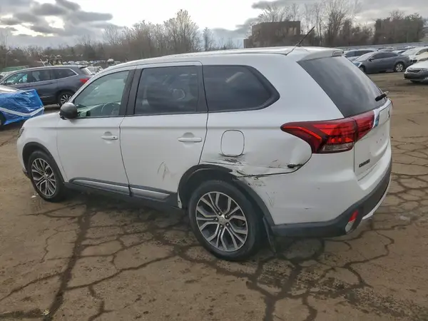 JA4AZ3A32GZ031237 2016 MITSUBISHI OUTLANDER - Image 2