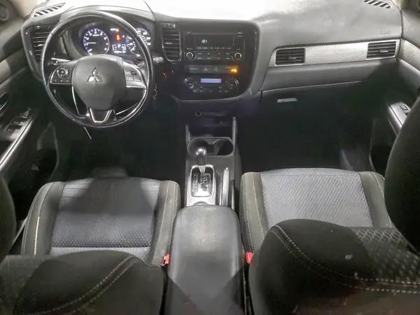 JA4AZ3A32GZ031237 2016 MITSUBISHI OUTLANDER - Image 8