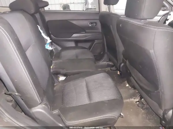 JA4AZ3A32GZ035790 2016 MITSUBISHI OUTLANDER - Image 8