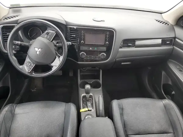 JA4AZ3A32GZ036860 2016 MITSUBISHI OUTLANDER - Image 8