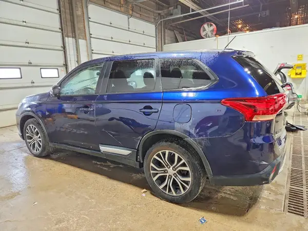 JA4AZ3A32GZ037538 2016 MITSUBISHI OUTLANDER - Image 2