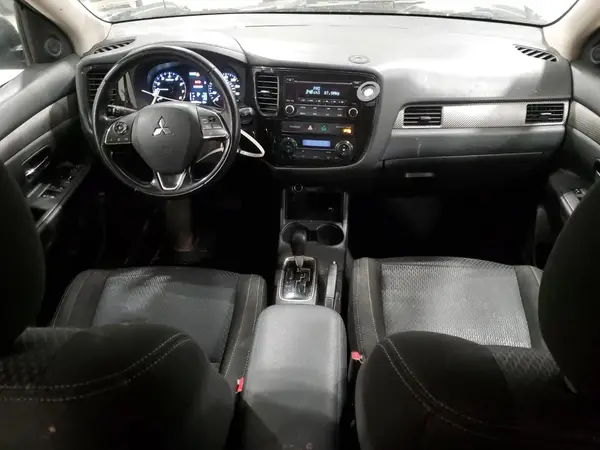 JA4AZ3A32GZ039449 2016 MITSUBISHI OUTLANDER - Image 8