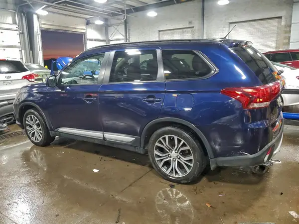 JA4AZ3A32GZ045199 2016 MITSUBISHI OUTLANDER - Image 2