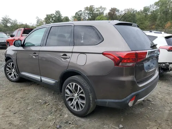 JA4AZ3A32GZ048510 2016 MITSUBISHI OUTLANDER - Image 2