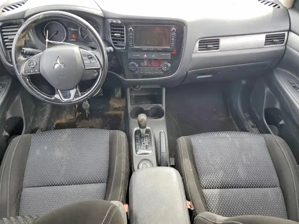 JA4AZ3A32GZ049835 2016 MITSUBISHI OUTLANDER - Image 8