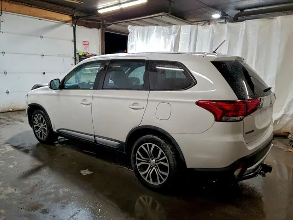 JA4AZ3A32GZ055327 2016 MITSUBISHI OUTLANDER - Image 2