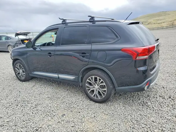 JA4AZ3A32GZ060124 2016 MITSUBISHI OUTLANDER - Image 2
