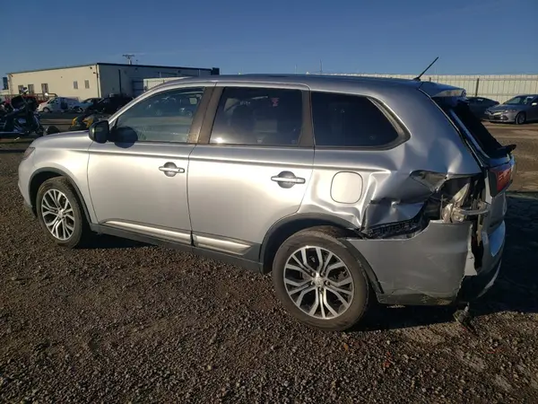 JA4AZ3A32GZ060575 2016 MITSUBISHI OUTLANDER - Image 2