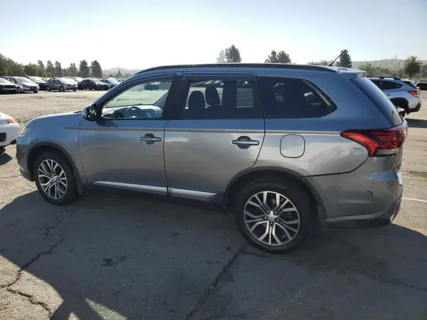 JA4AZ3A32GZ065324 2016 MITSUBISHI OUTLANDER - Image 2