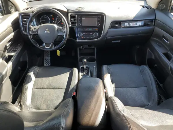 JA4AZ3A32GZ065324 2016 MITSUBISHI OUTLANDER - Image 8