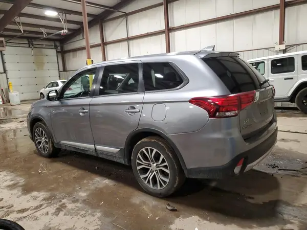 JA4AZ3A32HZ021549 2017 MITSUBISHI OUTLANDER - Image 2