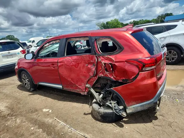 JA4AZ3A32HZ026444 2017 MITSUBISHI OUTLANDER - Image 2