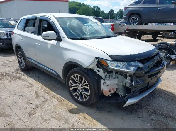 JA4AZ3A32HZ027500 2017 MITSUBISHI OUTLANDER - Image 1