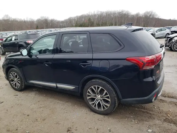 JA4AZ3A32HZ027643 2017 MITSUBISHI OUTLANDER - Image 2