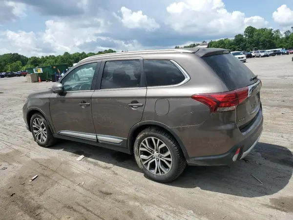 JA4AZ3A32HZ029151 2017 MITSUBISHI OUTLANDER - Image 2