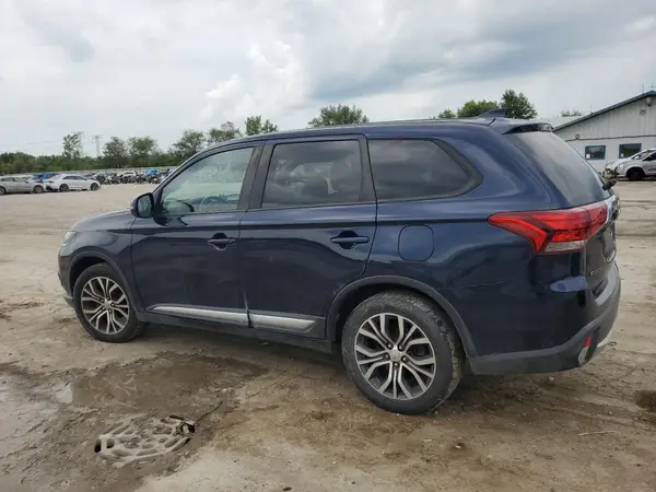JA4AZ3A32HZ038593 2017 MITSUBISHI OUTLANDER - Image 2
