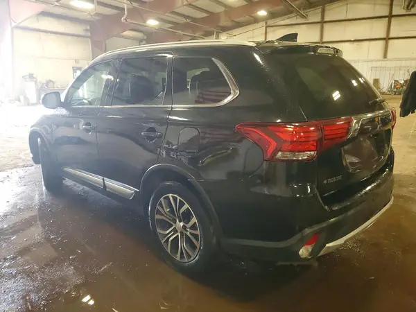 JA4AZ3A32HZ064336 2017 MITSUBISHI OUTLANDER - Image 2