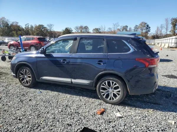 JA4AZ3A32HZ064904 2017 MITSUBISHI OUTLANDER - Image 2