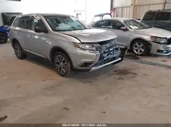 JA4AZ3A32JJ001807 2018 MITSUBISHI OUTLANDER