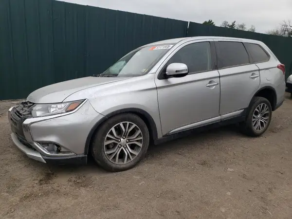 JA4AZ3A32JZ014056 2018 MITSUBISHI OUTLANDER - Image 1