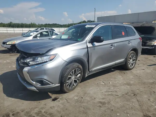 JA4AZ3A32JZ024831 2018 MITSUBISHI OUTLANDER - Image 1