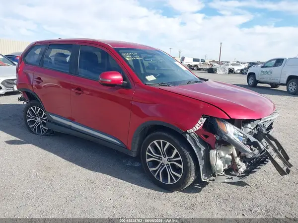 JA4AZ3A32JZ041712 2018 MITSUBISHI OUTLANDER - Image 1