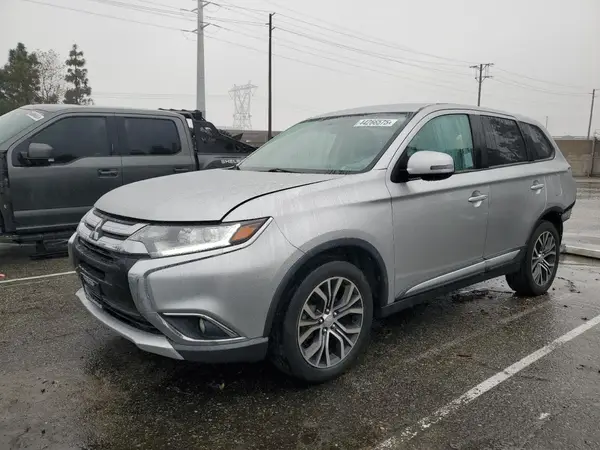 JA4AZ3A32JZ042066 2018 MITSUBISHI OUTLANDER - Image 1