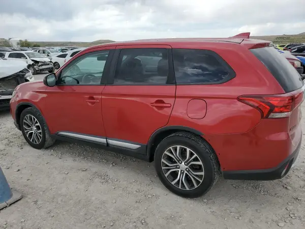 JA4AZ3A32JZ057389 2018 MITSUBISHI OUTLANDER - Image 2