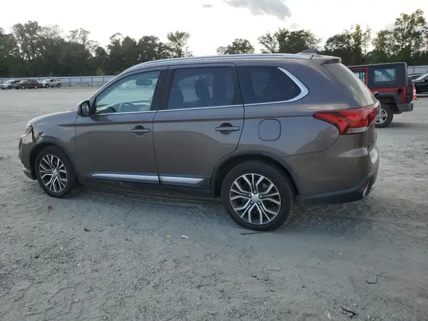 JA4AZ3A32JZ066559 2018 MITSUBISHI OUTLANDER - Image 2