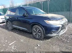 JA4AZ3A32KJ002151 2019 MITSUBISHI OUTLANDER