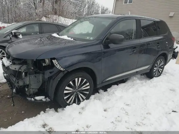 JA4AZ3A32KZ003253 2019 MITSUBISHI OUTLANDER - Image 2