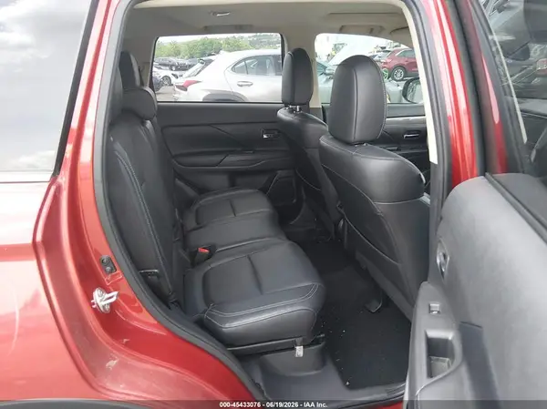 JA4AZ3A32KZ003883 2019 MITSUBISHI OUTLANDER - Image 8