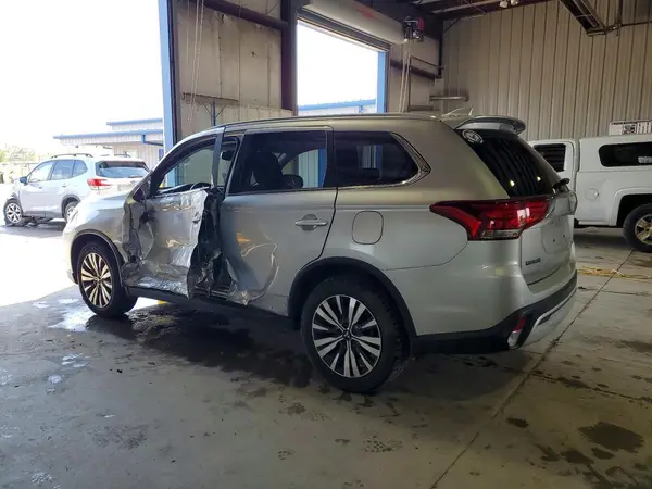 JA4AZ3A32KZ003995 2019 MITSUBISHI OUTLANDER - Image 2