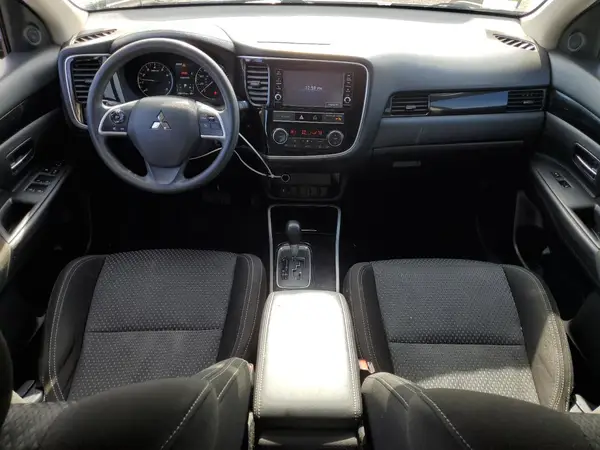 JA4AZ3A32KZ005245 2019 MITSUBISHI OUTLANDER - Image 8