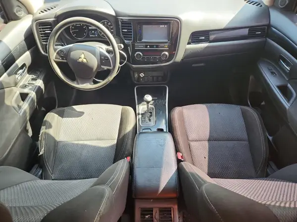 JA4AZ3A32KZ005794 2019 MITSUBISHI OUTLANDER - Image 8