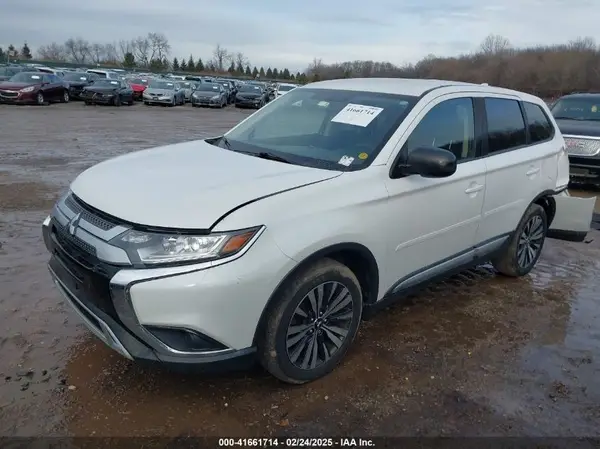 JA4AZ3A32KZ007111 2019 MITSUBISHI OUTLANDER - Image 2