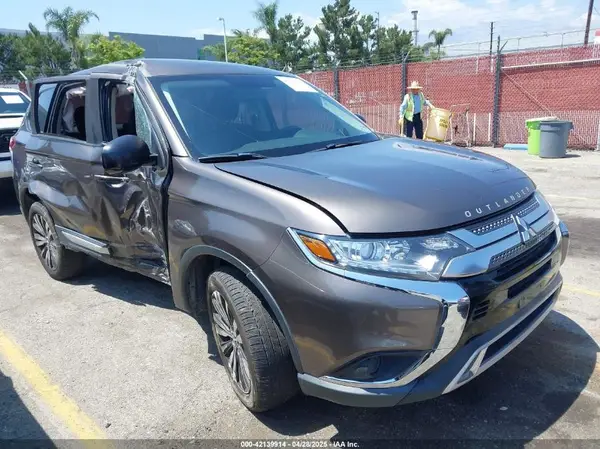 JA4AZ3A32KZ012387 2019 MITSUBISHI OUTLANDER - Image 1