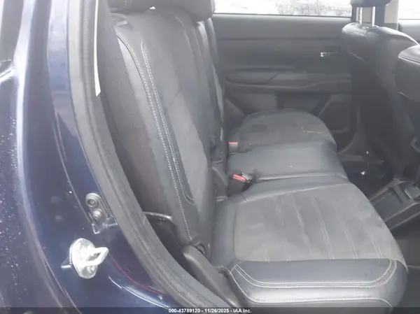 JA4AZ3A32KZ013037 2019 MITSUBISHI OUTLANDER - Image 8
